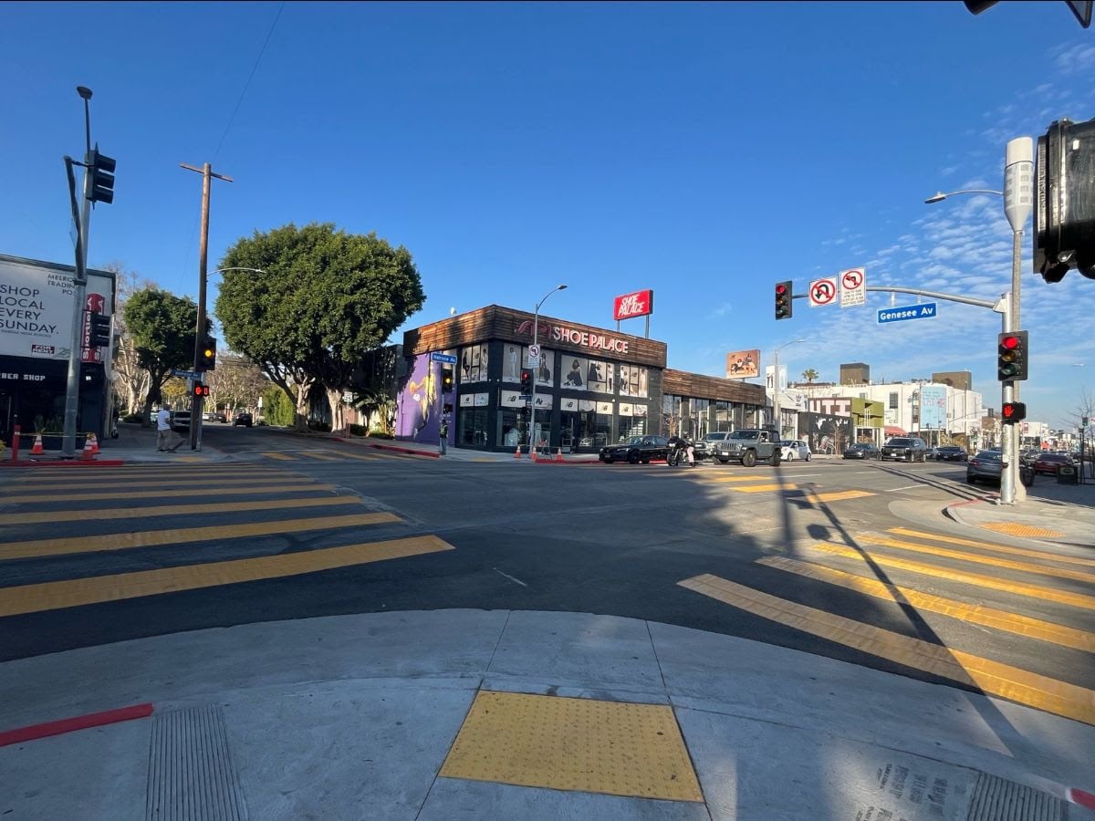 LADOT Activates Two New Traffic Signals