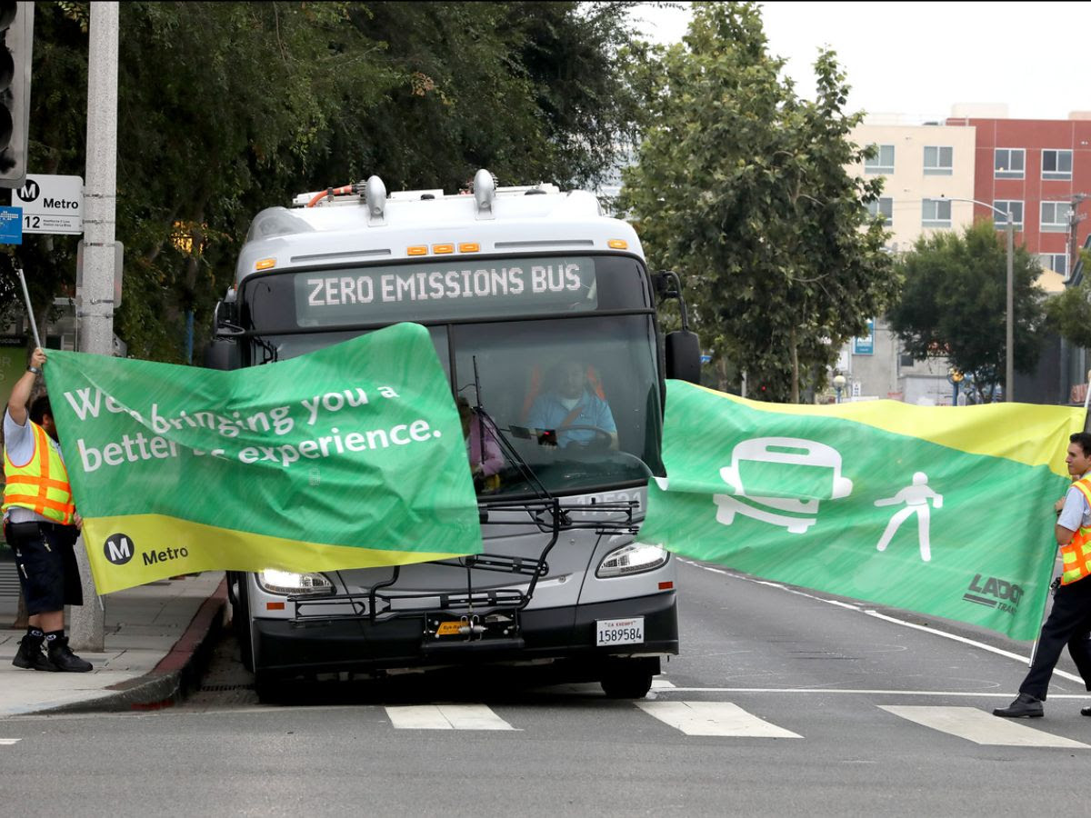 LADOT And Metro Celebrate Priority Bus Lanes On LaBrea Avenue