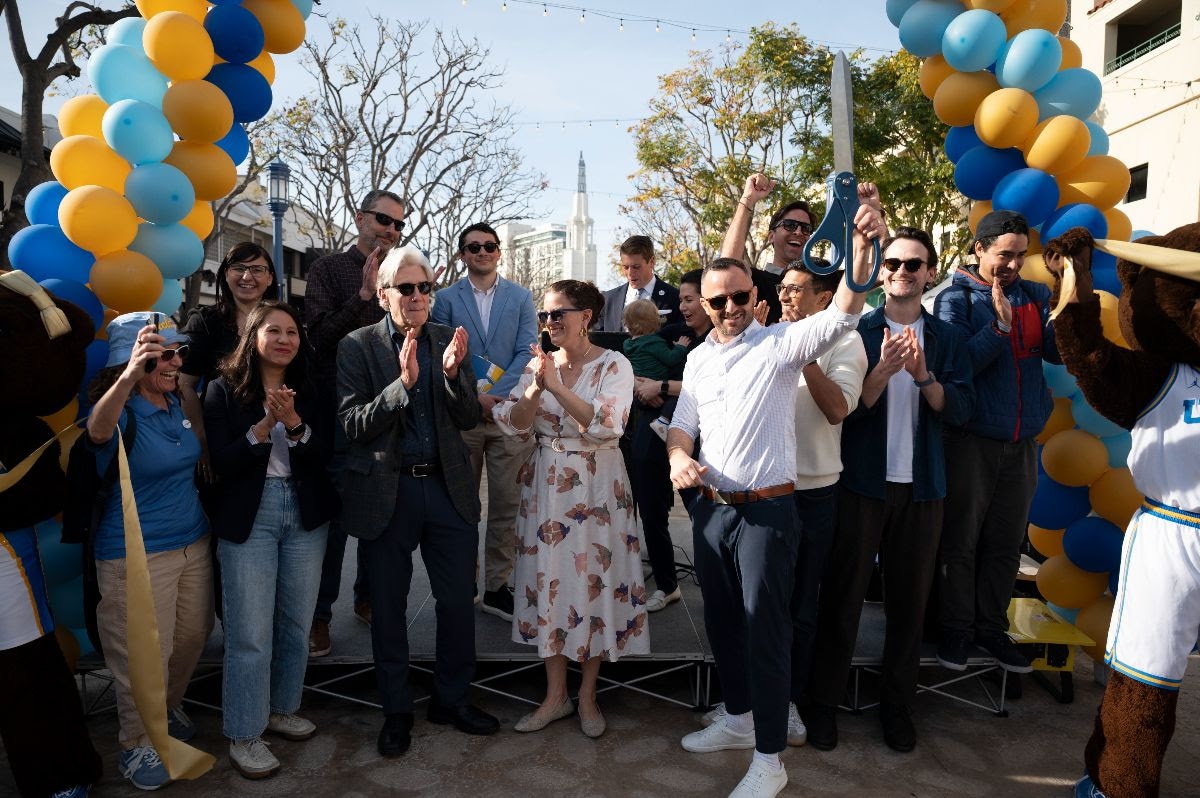 LADOT Celebrates Broxton Plaza People Street