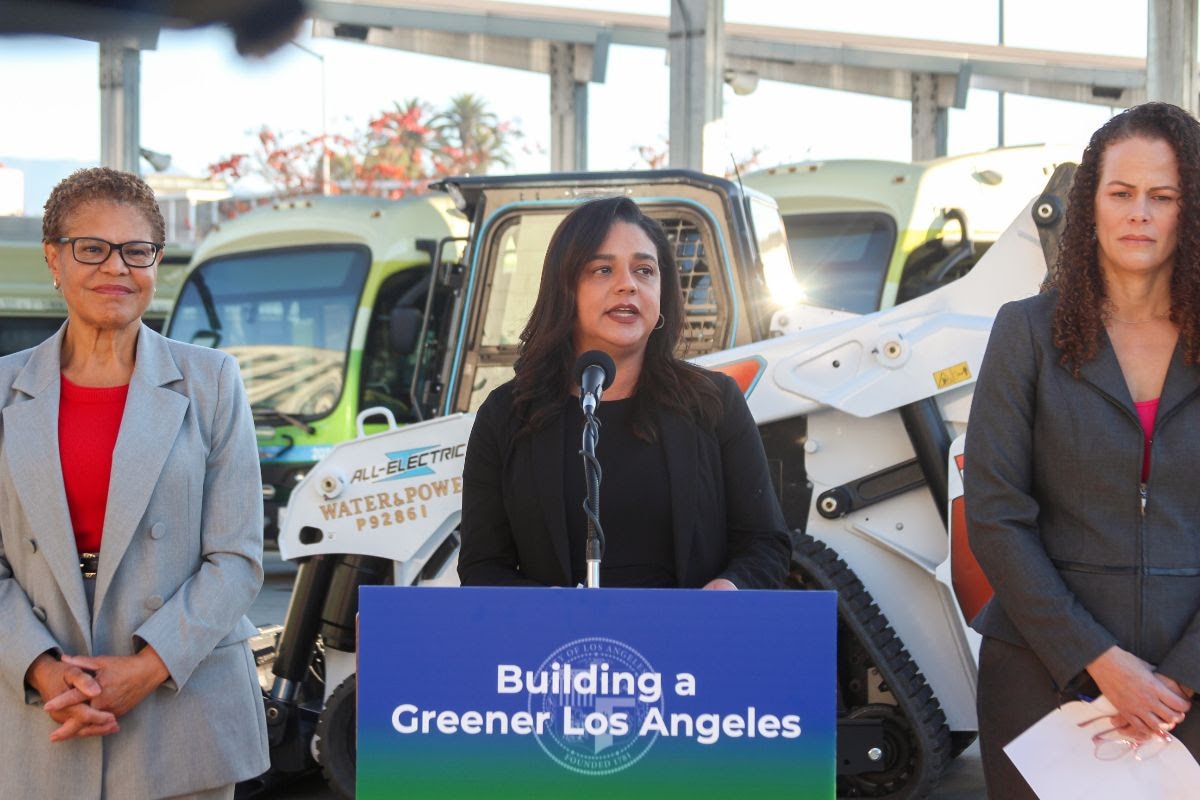 Mayor Karen Bass Tours LADOT Transit Yard