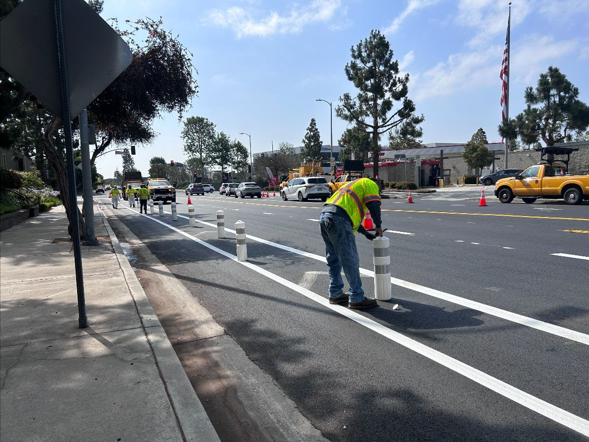 New Bike Lane Installed On Glencoe Avenue