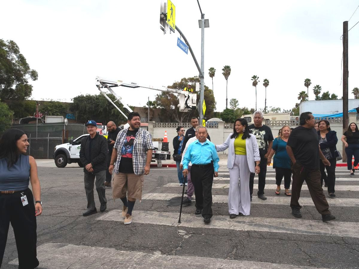 New Pedestrian Signal Activated in Boyle Heights