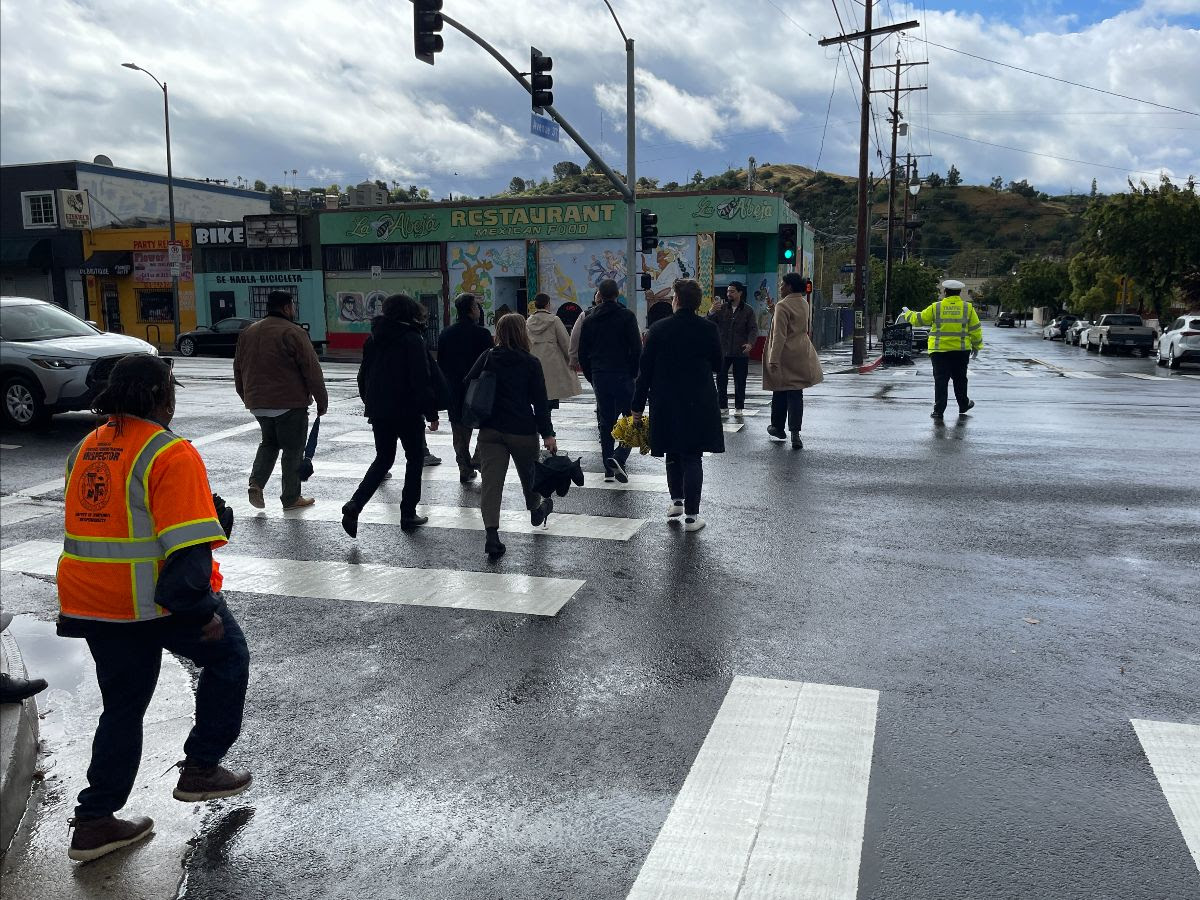 Img New Traffic Signal Activated in Cypress Park