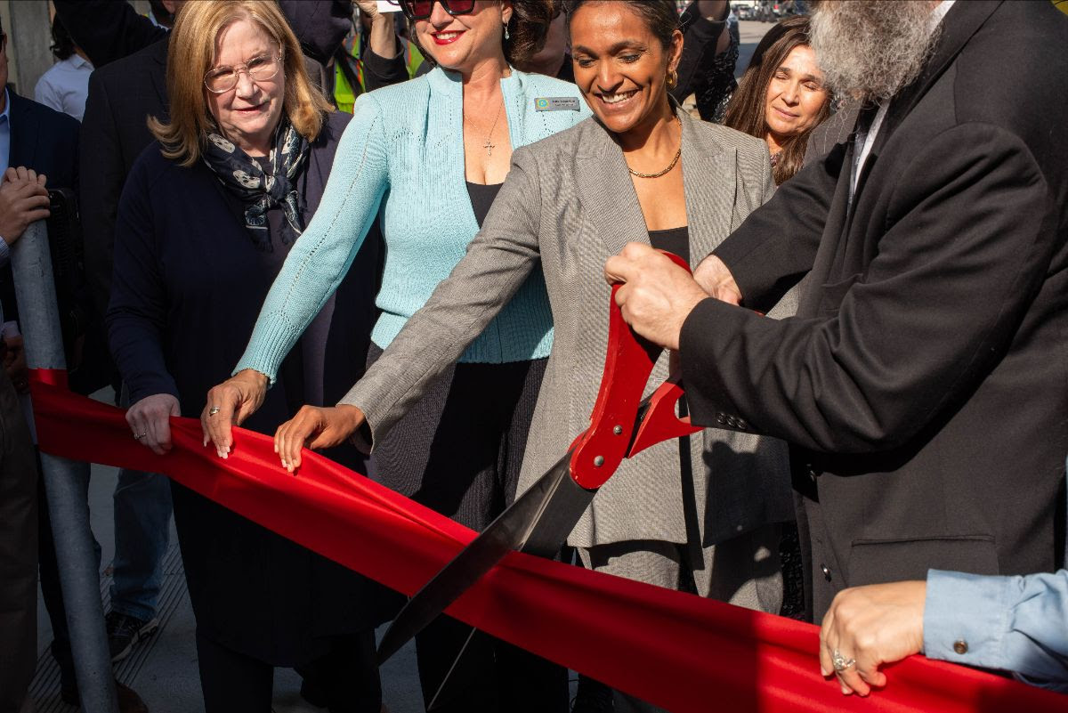 Ribbon Cutting for New Signals Along Ventura Blvd