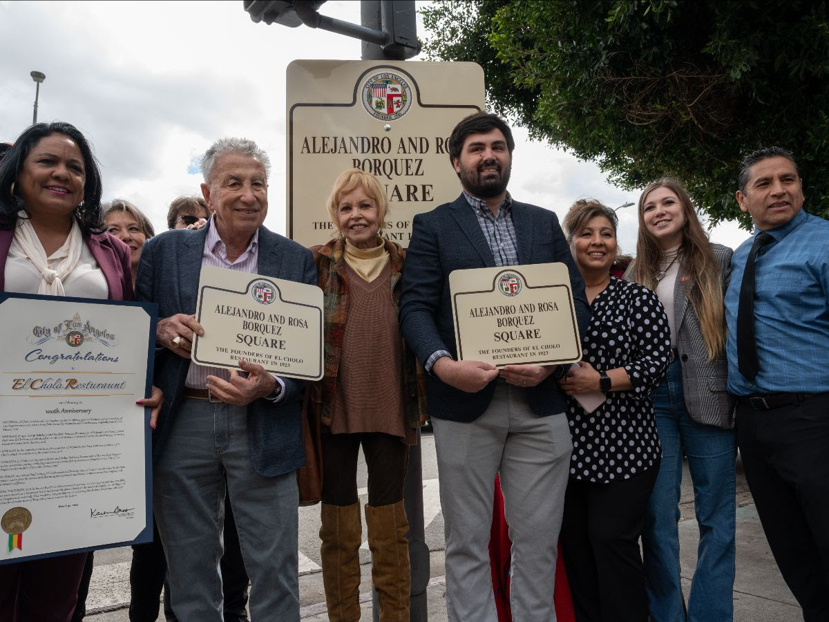 Img The Founders Of the 100-Year-Old Restaurant “El Cholo” Are Dedicated An Intersection