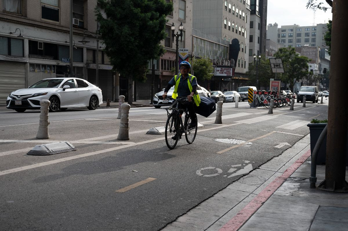 Zicla Zipper Pilot Installed on Main Street Bike Lane