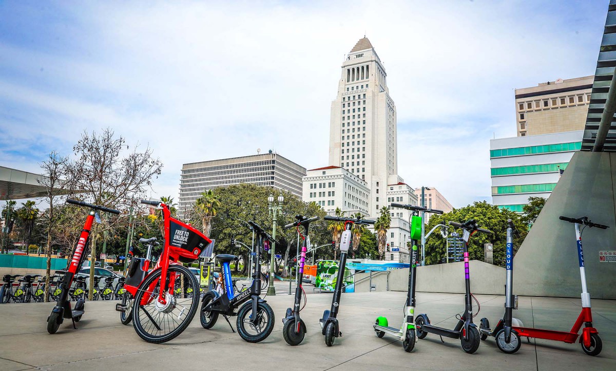 Dockless Devices near City Hall